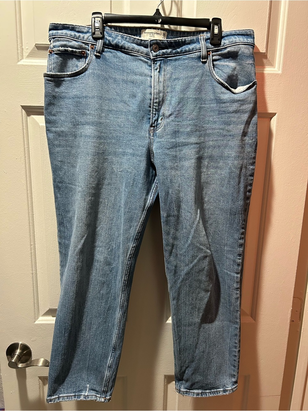 Abercrombie & Fitch Curve Love The Mom High-Rise Denim Jeans Size 33 Short